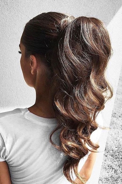 Peinados y extensiones de pelo on Instagram Coletas que seducen por si  solas Máximo volumen   Interview hairstyles Elegant ponytail High  ponytail hairstyles